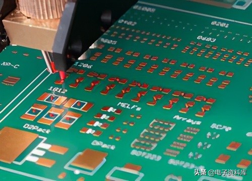 PCB组装（PCBA）：4个步骤和所需的相关机器